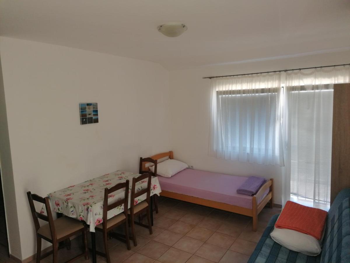 Apartments Mali Mate Tribalj Exterior foto