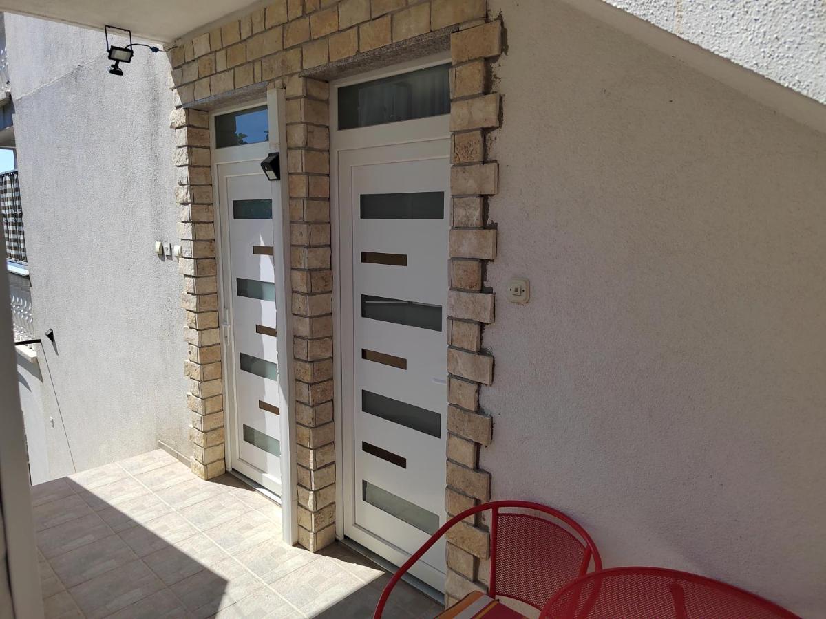 Apartments Mali Mate Tribalj Exterior foto