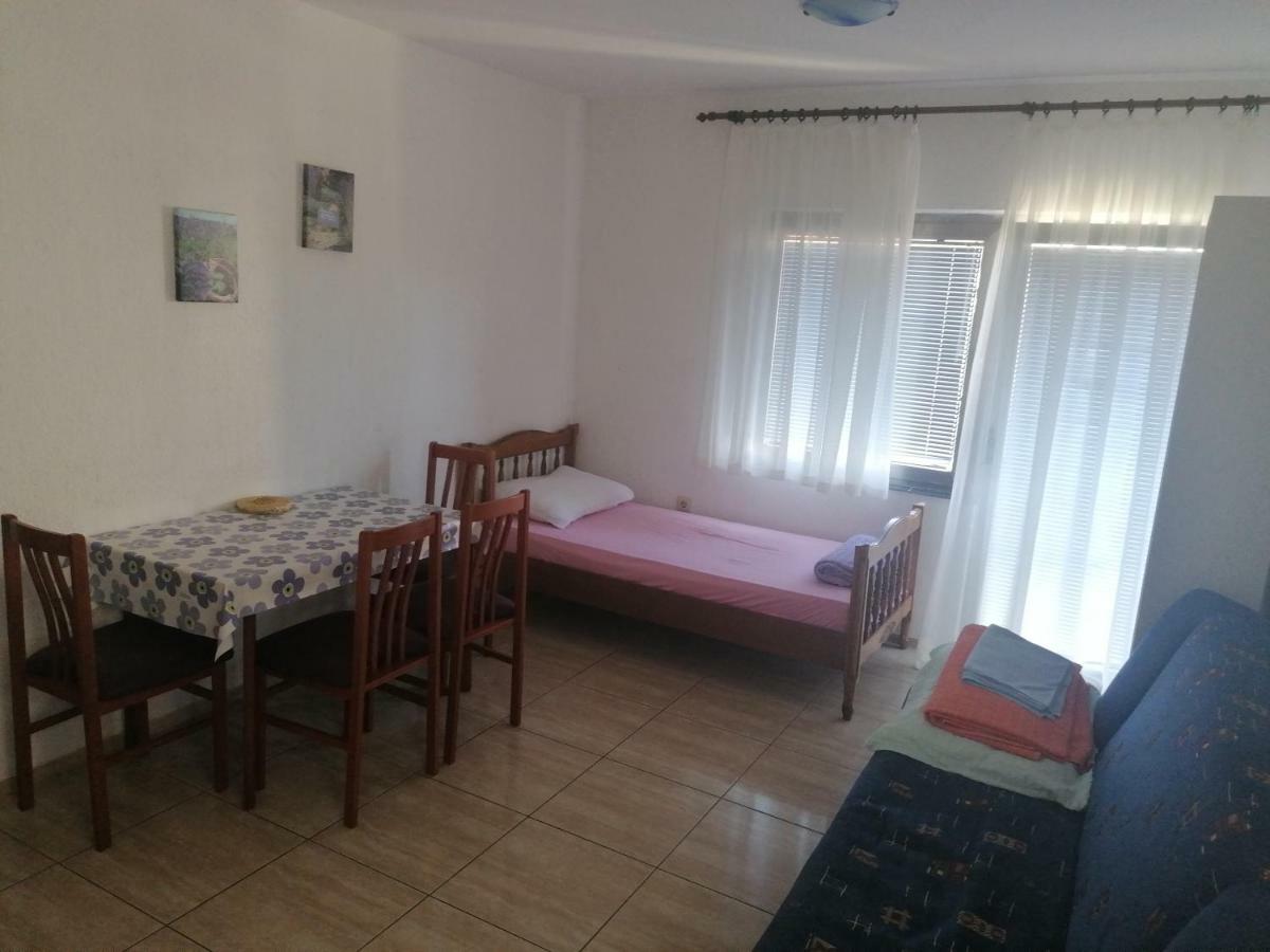 Apartments Mali Mate Tribalj Exterior foto